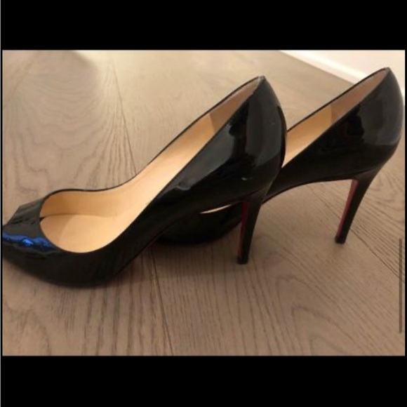 EUC Christian Louboutin size 39 - Picture 9 of 9